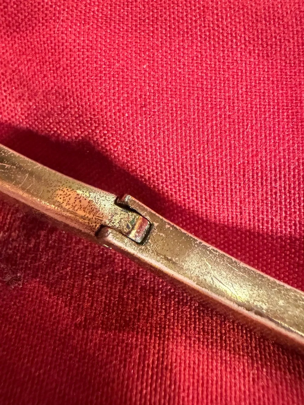 kate spade Gold Scalloped Bangle Bracelet - Picture 5 of 7